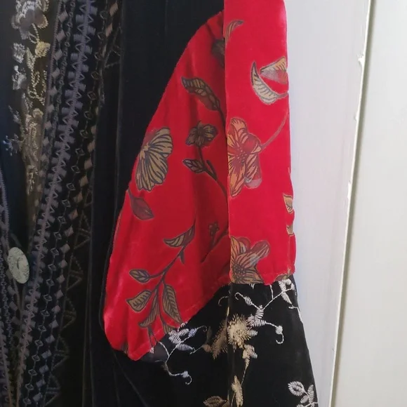 John Mark Plus Size Velvet Burnout MixedMedia 3/4 Sleeve Statement Kimomo Jacket - Picture 9 of 16